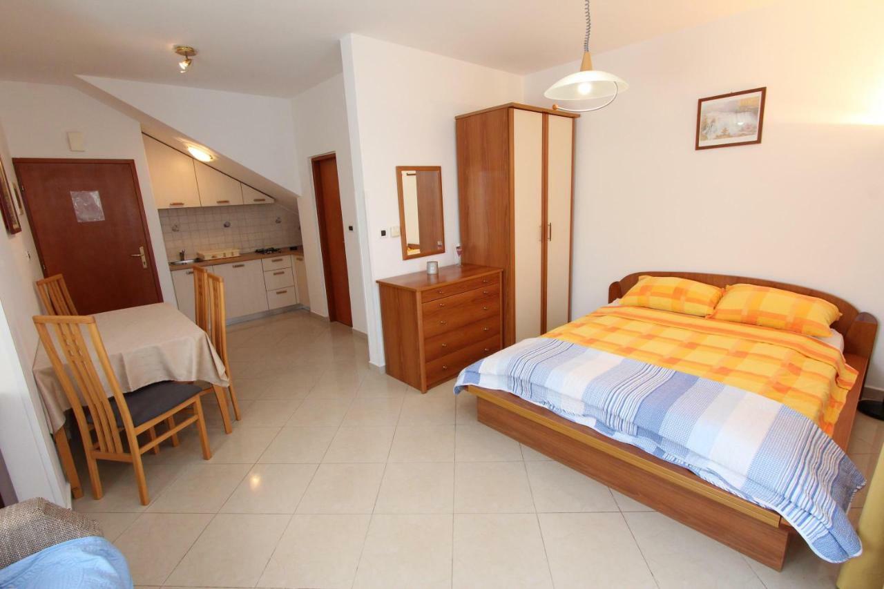Apartments Villa Mara Ρόβινι Εξωτερικό φωτογραφία